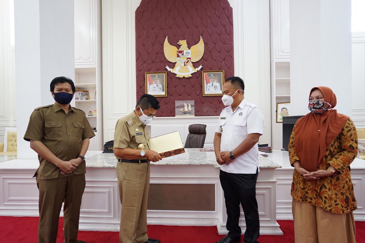ft Walikota Penyerahan Sertifikat Tanah