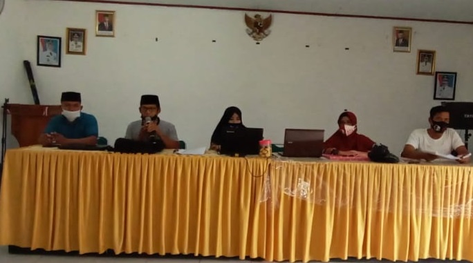 Bimtek alat kerja coklit data pemilih di PPK Mappedeceng, Luwu Utara, Minggu (2/8/2020).