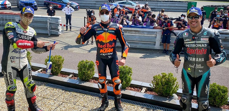 Para pembalap yang naik podium MotoGP Ceko 2020, Brad Binder (tengah/Red Bull KTM Factory), Franco Morbidelli (kanan/Petronas Yamaha) dan Johann Zarco (kiri/Reale Avintia Ducati). ft/crash.net