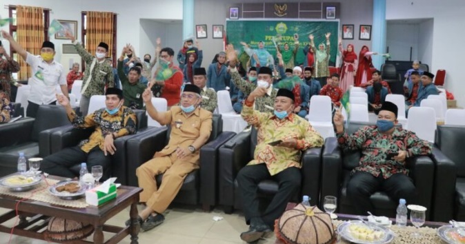 Bupati Luwu Timur, M Thoriq Husler bersama sejumlah pejabat mengikuti penutupan MTQ ke-31 secara virtual di Malili, Rabu (2/9/2020).