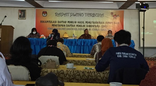 Rapat pleno penetapan DPS untuk Pilkada Tana Toraja 2020 di Kantor KPU Toraja, Sabtu (12/9/2020).