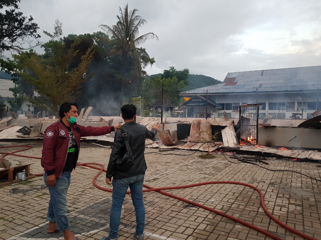 Kebakaran kampus II Unanda Palopo, Selasa (1/12/2020) dini hari WITA.