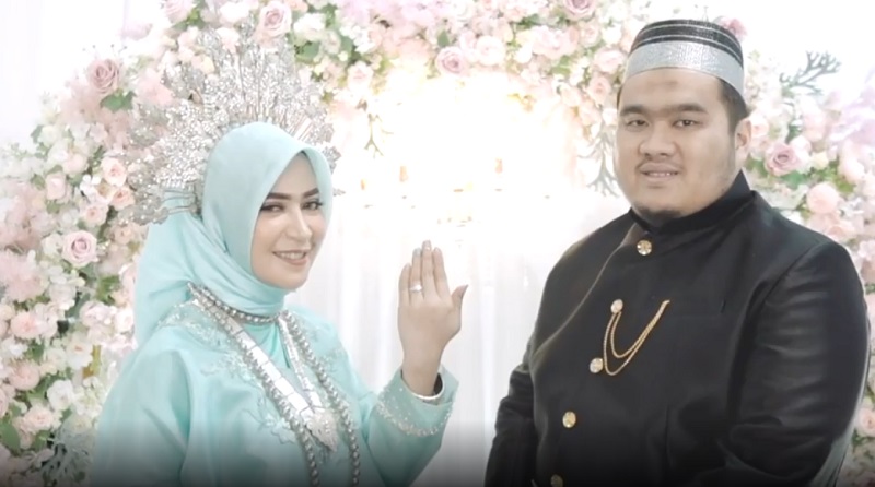 Afriyani Aflah Ambo Ala (26) dan Doli Irawan (33). foto:screenshot IG Afril