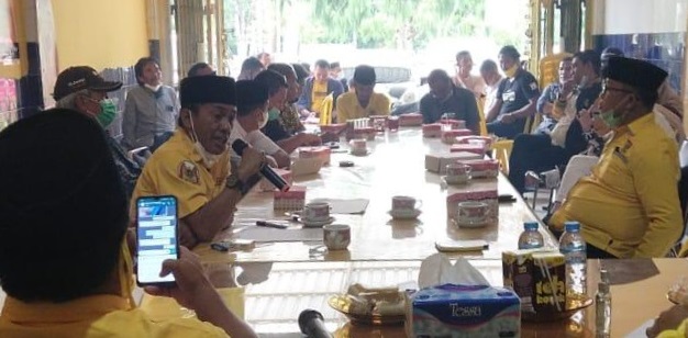 Pleno penetapan calon yang diusulkan jadi Ketua DPRD Lutim di Sekretariat Partai Golkar Lutim, Sabtu (23/1/2021). ft/batarapos.com