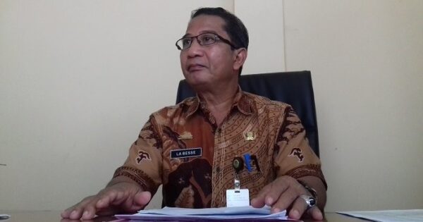 Kepala Dinas Pendidikan Luwu Timur, Labesse.