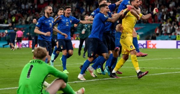 Italia juara Euro 2020 setelah mengalahkan Inggris di final yang berlangsung di Stadion Wembley, London, Senin (12/7/2021) dini hari WITA.