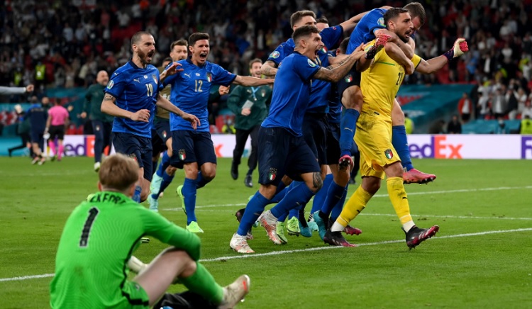 Italia juara Euro 2020 setelah mengalahkan Inggris di final yang berlangsung di Stadion Wembley, London, Senin (12/7/2021) dini hari WITA.