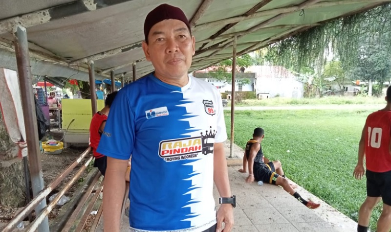 Pelatih Tim Sepakbola Lutim untuk Porprov Sulsel, Yusrifar Djafar.