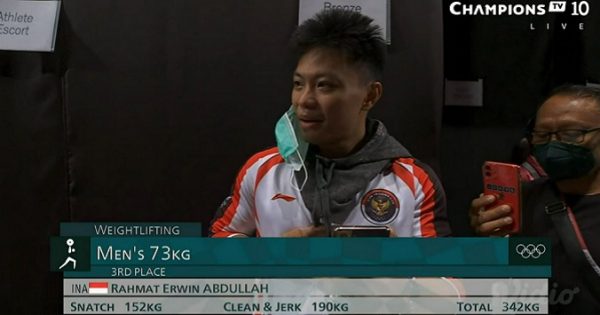 Rahmat Erwin Abdullah meraih medali perunggu angkat besi putra kelas 73 Kg Olimpiade Tokyo 2020, Rabu (28/7/2021), daftar medali olimpiade