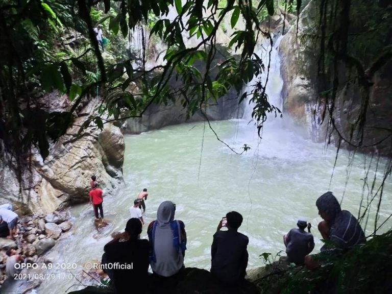 Hingga Minggu (29/8/2021) malam, Muh Jafar Rasyid (20) alias Amat, remaja yang tenggelam di air terjun Bantimurung, Kecamatan Bone-bone, Luwu Utara belum ditemukan.