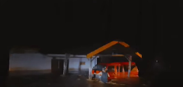 Kondisi banjir di Desa Salutubu, Walenrang Utara, Kabupaten Luwu, Rabu (22/9) malam.