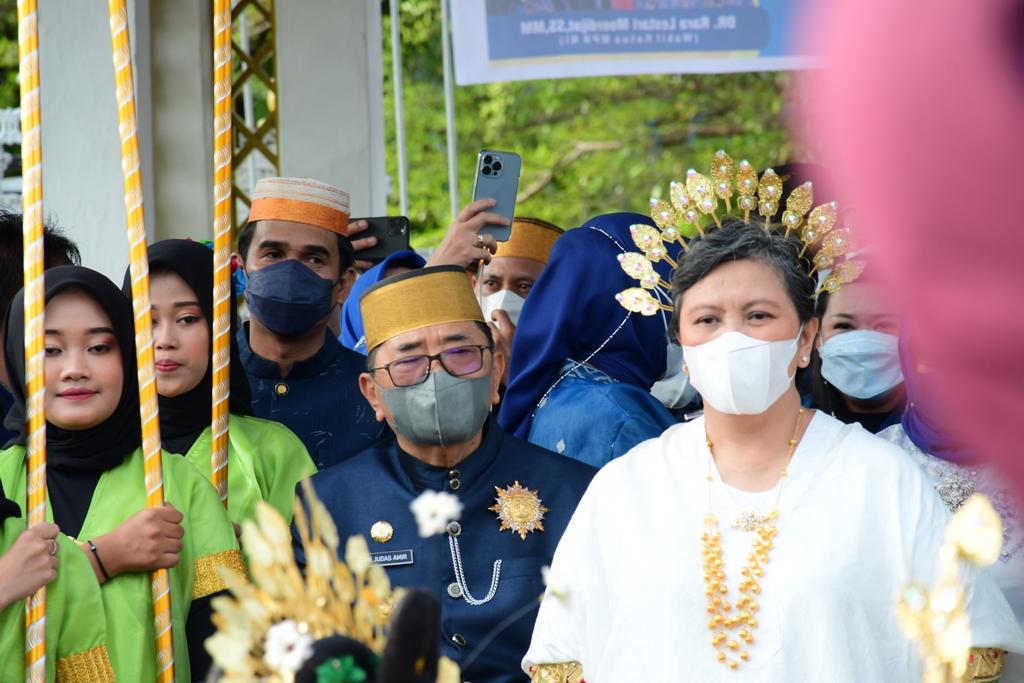 Lestari Moerdijat
