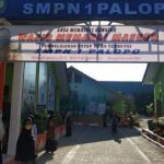 Gerbang SMPN 1 Kota Palopo. Foto: Aulia/teraskata