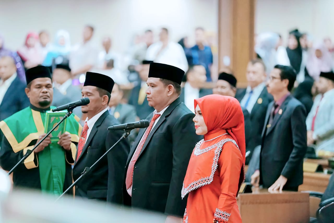 Pang Ucok Resmi Dilantik Sebagai Anggota DPRA, Sampaikan Terima Kasih untuk Tim Pemenangan