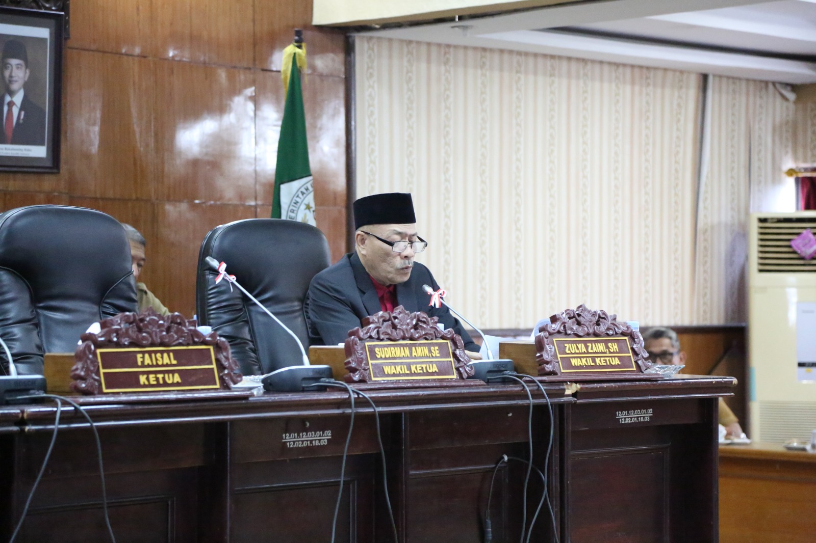 Zulya Zaini, SH Pimpin Rapat Paripurna Pembukaan Panitia Anggaran Dalam Rangka Penelitian Dan Pembahasan Terhadap Rancangan Perubahan KUA dan PPAS APBK Lhokseumawe Tahun Anggaran 2025