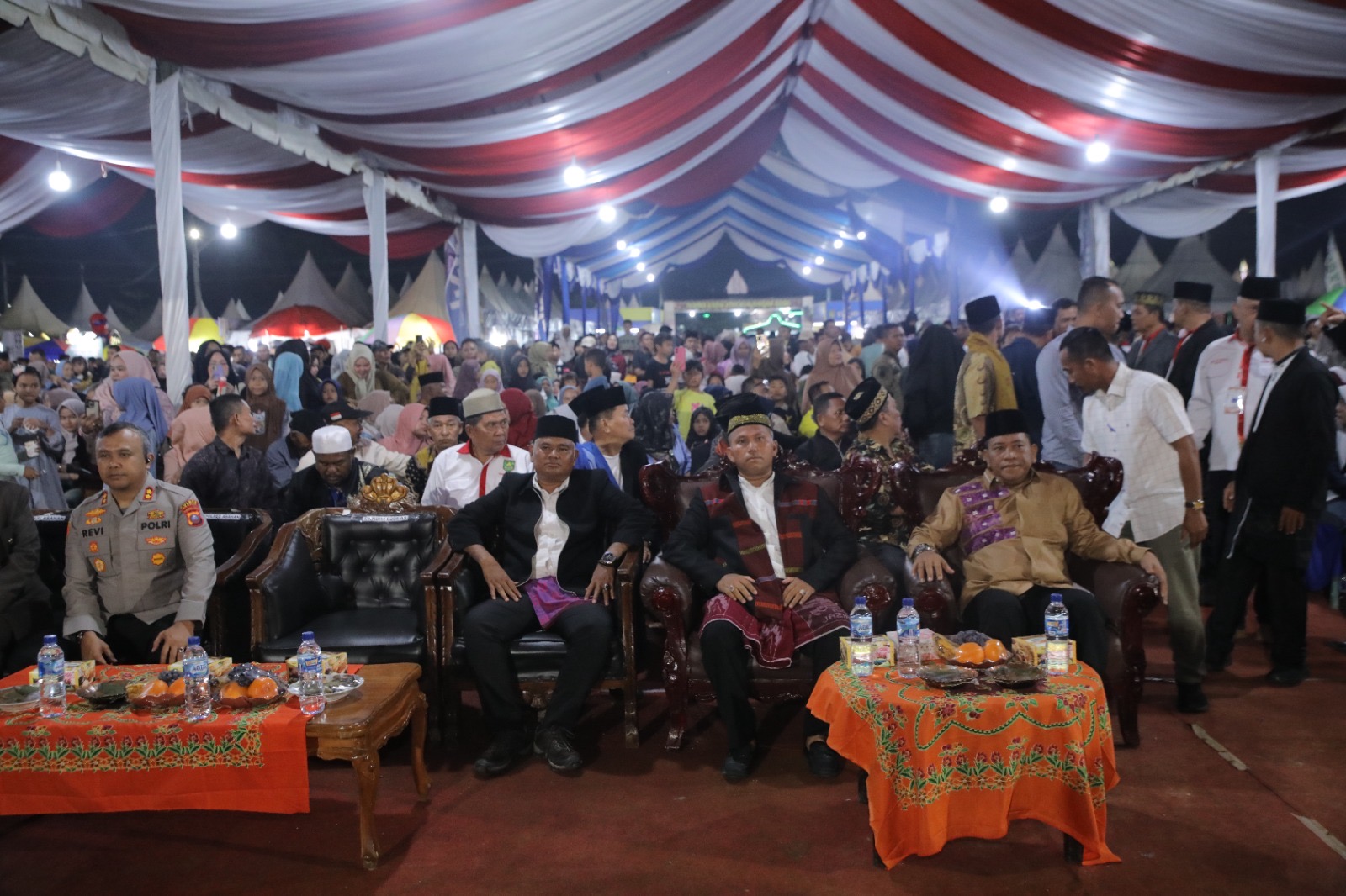 Bupati Asahan Hadiri Malam Etnis Tabagsel pada PSBD ke-VI