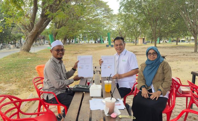 BPJS Ketenagakerjaan Kantor Cabang Lhokseumawe melaksanakan penandatanganan Perjanjian Kerja Sama (PKS) dengan Dewan Masjid Indonesia (DMI) Kota Lhokseumawe pada 9 Februari 2026. Kegiatan ini berlangsung di halaman Islamic Center Kota Lhokseumawe. [Foto : Dok. Humas BPJS Ketenagakerjaan Cabang Lhokseumawe]