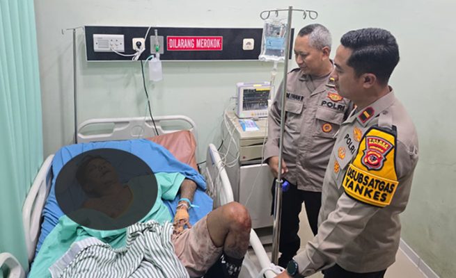 Bagian Sumber Daya Manusia (SDM) Polres Majalengka bersama Sie Dokkes Polres Majalengka menggelar kegiatan trauma healing bagi para korban kecelakaan yang tengah dirawat di Rumah Sakit Cideres, Kabupaten Majalengka, Rabu (25/3/2026).