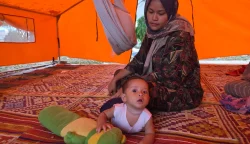 Krisis Bireuen: Bayi Azri Merayakan Lebaran di Tenda Pengungsian Kantor Bupati