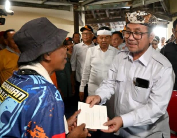 Dukung Kelancaran Mudik 2026, Ratusan Tukang Becak di Cirebon Terima Dana Kompensasi