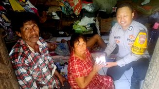 Polisi Berhati Emas Kisah Brigadir Nuryanto Antar Pulang Pencari Rongsok yang Tertimpa Tembok