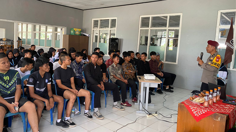 Cegah Narkoba Sejak Dini, Polres Majalengka Edukasi Pelajar SMAN 1 Kadipaten