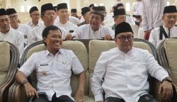 Wali Kota Cirebon, Effendi Edo menghadiri Pelantikan dan Rapat Kerja Majelis Ulama Indonesia (MUI) Kota Cirebon Masa Khidmat 2025–2030 di At-Taqwa Center, Selasa