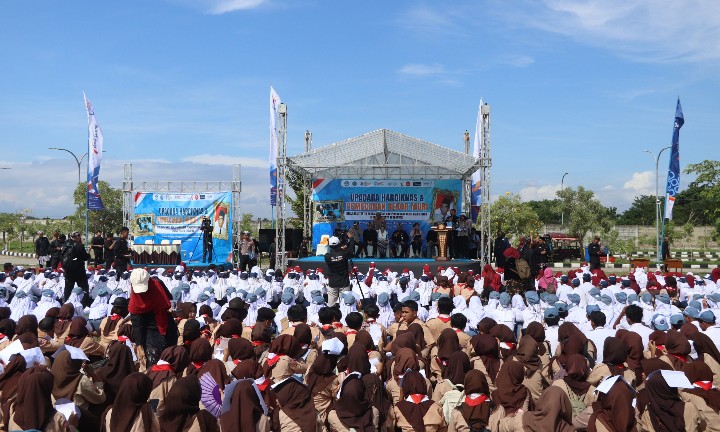 53.111 Pelajar Brebes Deklarasi Lalu Lintas, Catat Rekor MURI di Hardiknas