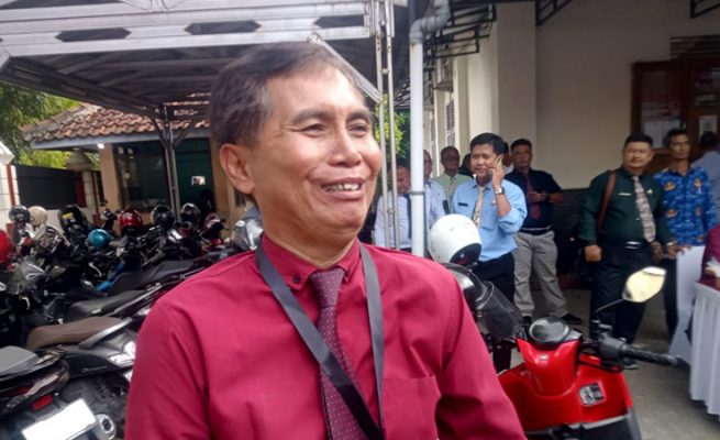 Kepala SMPN 2 Sumber