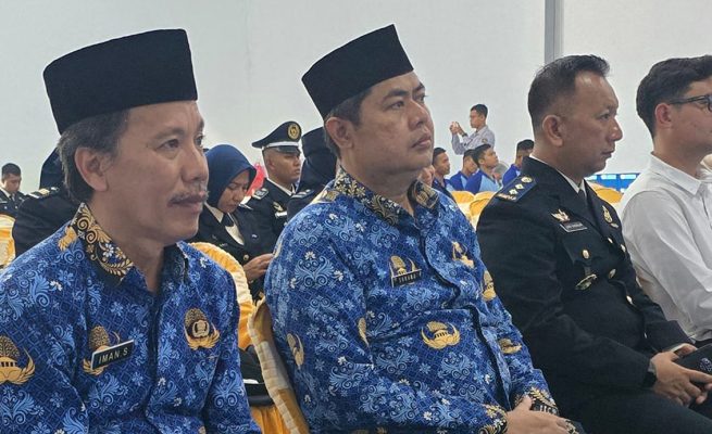 Kadisdukcapil Cirebon ungkap masih ada orang tua tak memasukkan anak disabilitas ke KK. Program Jemput Bola hadir untuk solusi layanan.